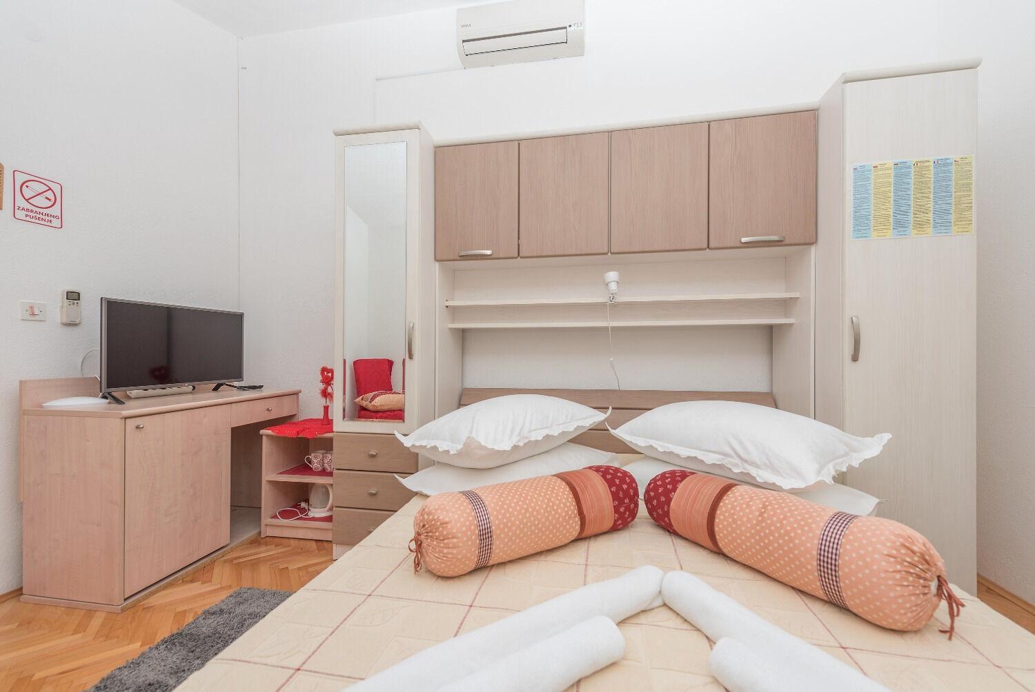 Apps And Room Goran In The Center Makarska Buitenkant foto